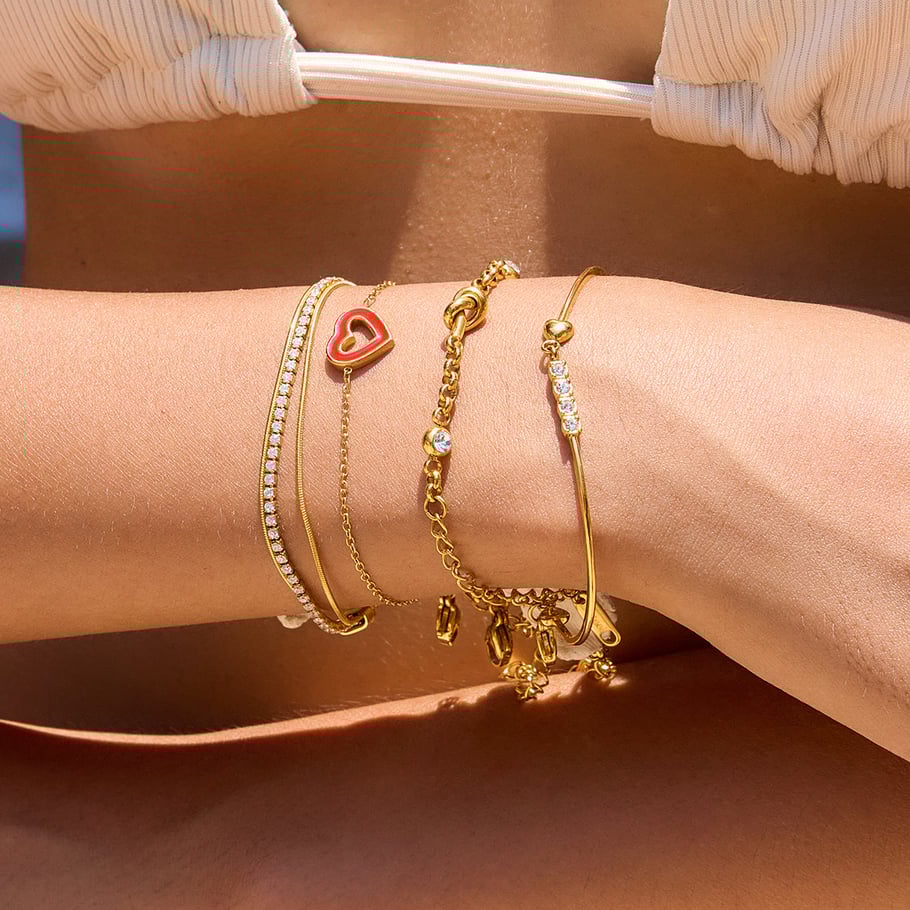 Braccialetti a catena da donna in acciaio inossidabile color oro con cuore della serie Simple da 1 pezzo Immagine3