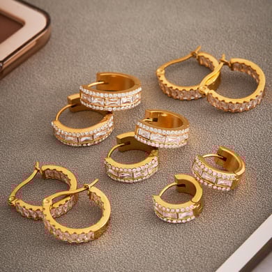 1 Paar luxuriöse Creolen aus Edelstahl mit goldfarbenem Zirkonia für Damen h5 Bild3