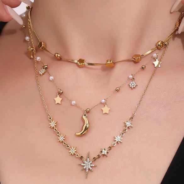 1 Piece Luxurious Star Stainless Steel Gold Color Women's Pendant Necklaces 2