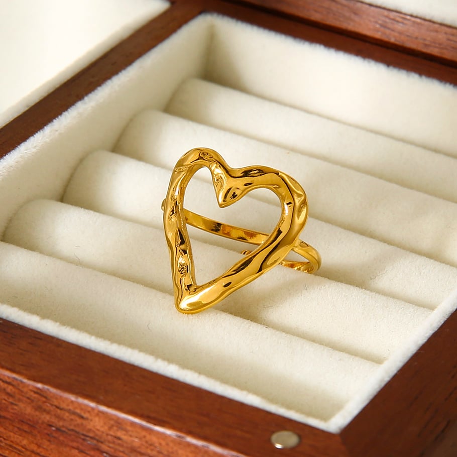 1 Stück romantische einfache Herz Edelstahl Gold Farbe Damen Statement Ringe Bild4
