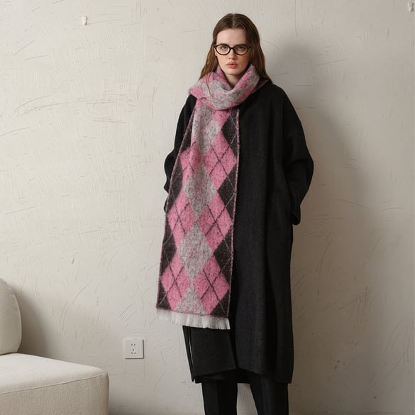 1 Piece Classic Rhombus Polyester Women's Winter Scarves 2