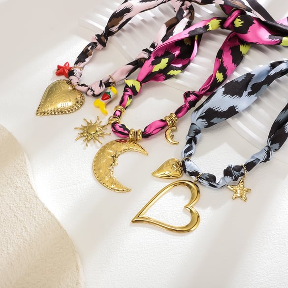 1 Piece Luxurious Heart Leopard Print Stainless Steel Gold Color Women's Pendant Necklaces 2