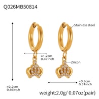 Q026-Golden Glossy Crown Earrings Picture6