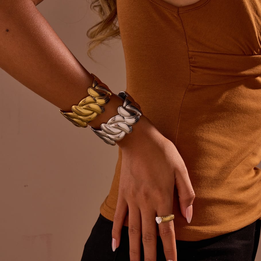 1 Piece Luxurious  Elegant Lines Thread Stainless Steel  Women's Cuff Bracelets Picture2