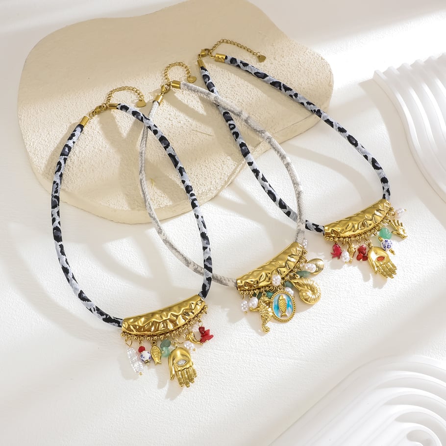 1 Piece Luxurious Hand Stainless Steel Gold Color Women's Pendant Necklaces Picture3