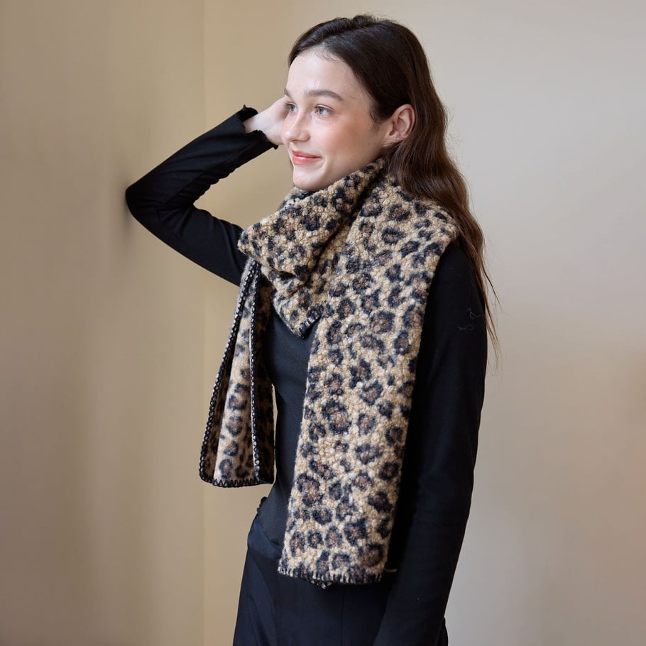 1 pieza de bufandas de invierno de poliéster con estampado de leopardo retro para mujer Imagen4