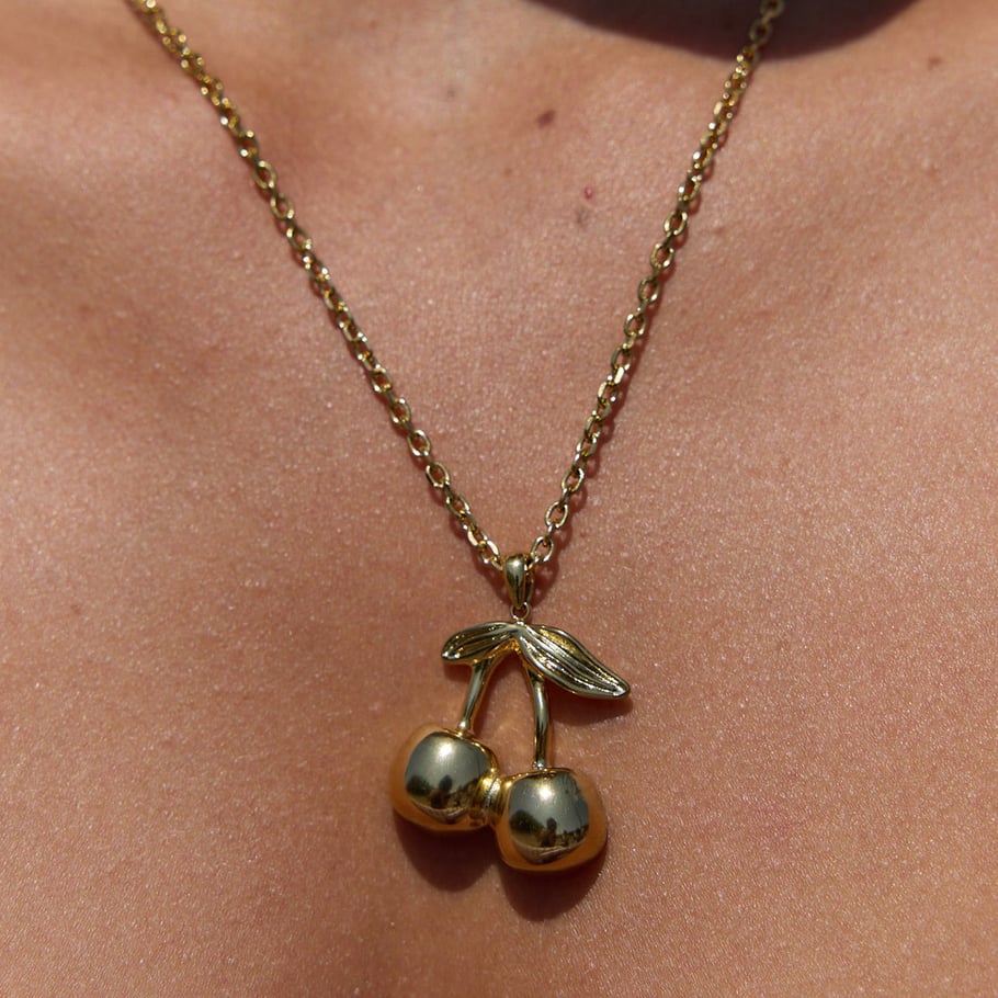 1 pezzo di collana con ciondolo da donna in acciaio inossidabile color oro a forma di ciliegia dolce Immagine6