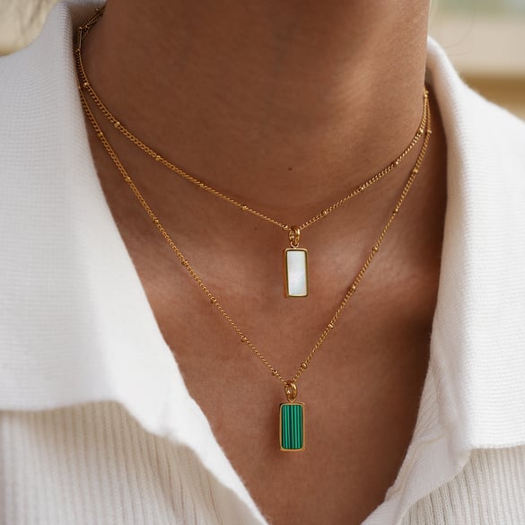 1 pezzo semplice retrò rettangolare in acciaio inossidabile color oro collana con ciondolo da donna 2