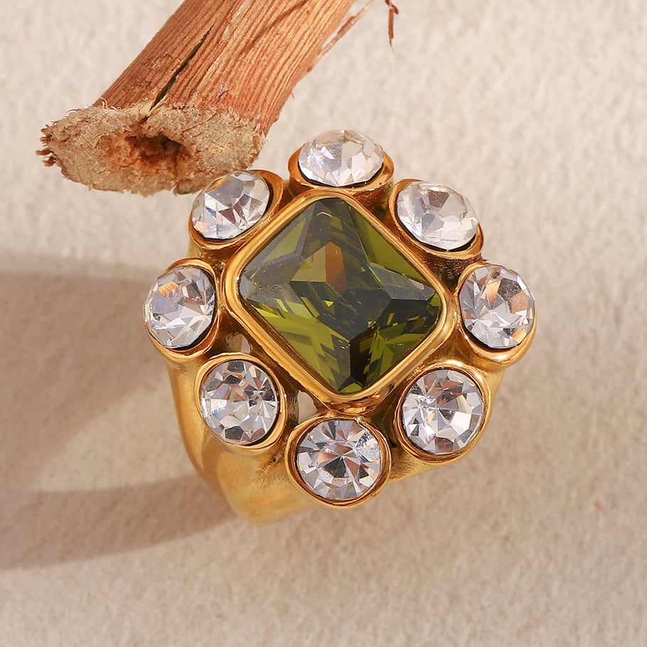 1 Piece Luxurious Rectangle Stainless Steel Gold Color Zircon Women's Gemstone Rings Picture5