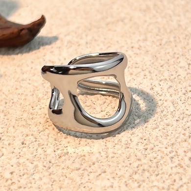 Anello minimalista color oro in acciaio inossidabile di forma irregolare da 1 pezzo h5 