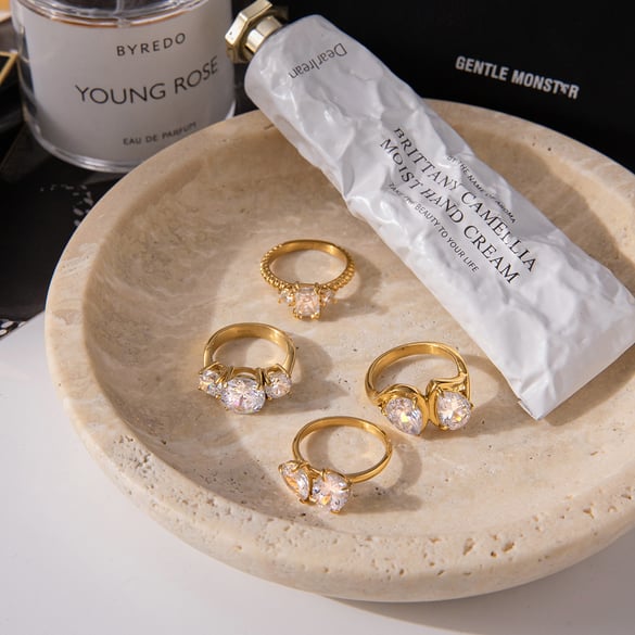 1 Stück Shinning Droplet Edelstahl Gold Farbe Zirkon Damen Edelstein Ringe 2