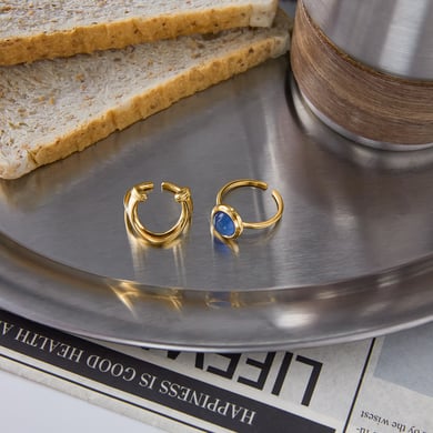 Anillos llamativos de acero inoxidable con forma de círculo de resina azul y color dorado de 1 pieza h5 Imagen4