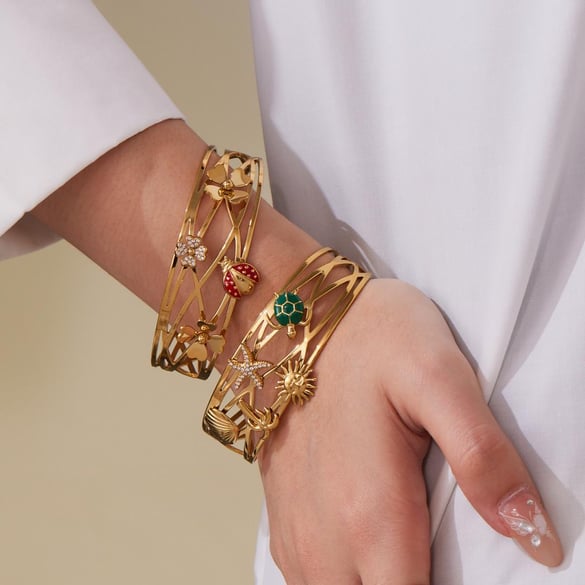 1 Piece Luxurious Ladybird Stainless Steel Gold Color Zircon Women's Cuff Bracelets 2