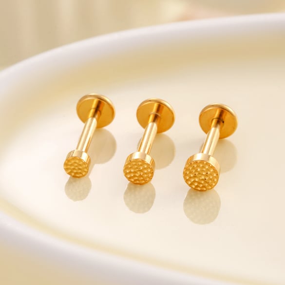 1 pezzo semplice cerchio in lega di titanio color oro orecchini da donna piercing 2