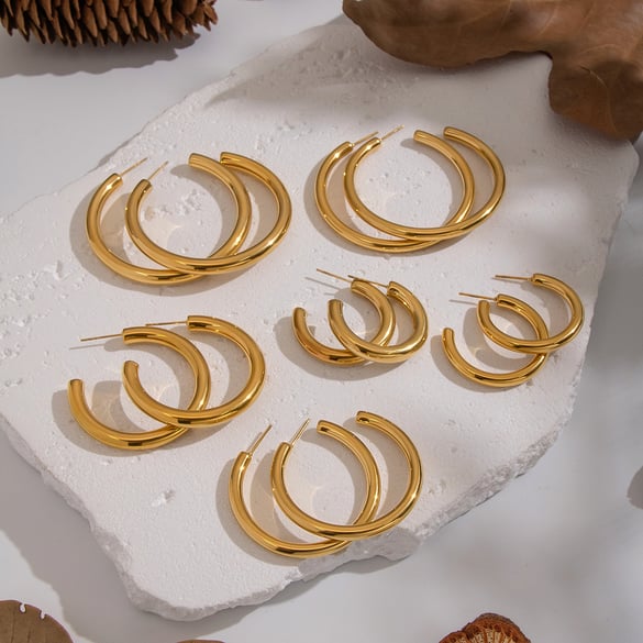 1 Paar Creolen aus Edelstahl in Goldfarbe 2