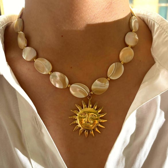 Collana con perline di conchiglie color oro sole da 1 pezzo 2