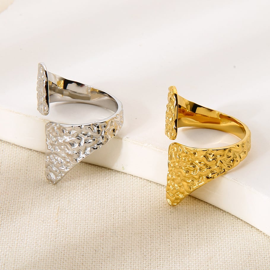 1 Piece  Daily Irregular Shape Hammer Pattern Stainless Steel  Woemn‘s Statement Rings Picture2