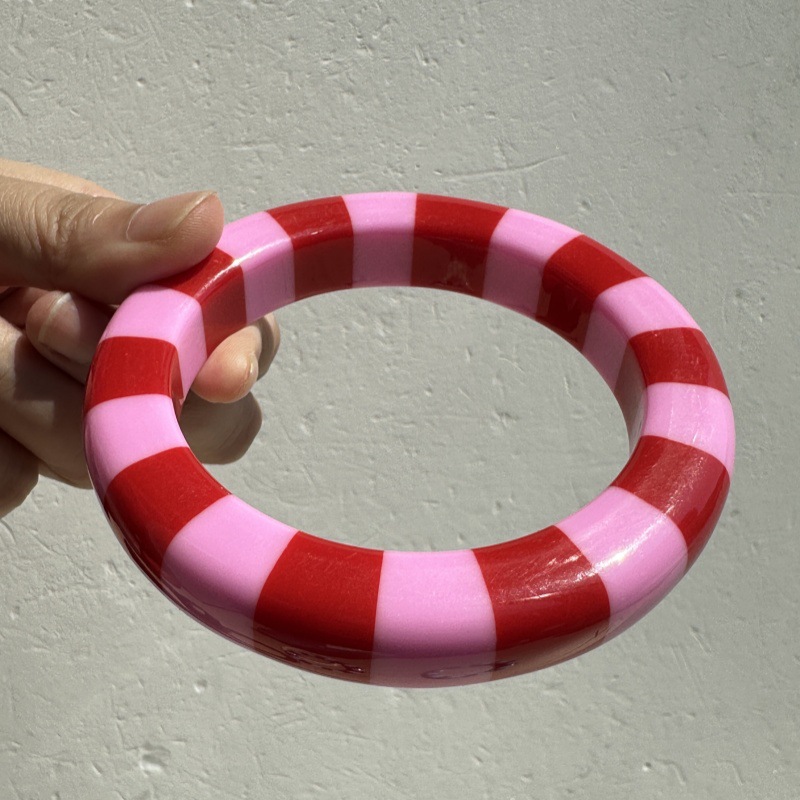 1 Piece Simple Strip Resin Bangle 