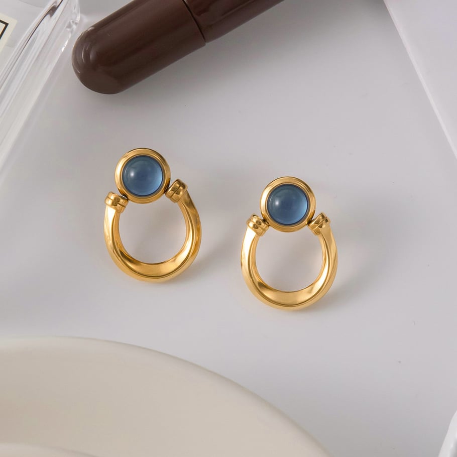 1 paio di eleganti orecchini a bottone da donna in acciaio inossidabile color oro con cerchio in resina blu Immagine3