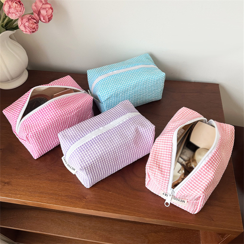 Trousse de maquillage simple et classique en polyester à carreaux, 1 pièce, pour femme Image3