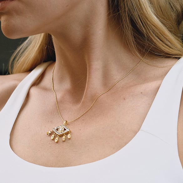 1 collar opulento con colgante de ojo de diablo de acero inoxidable y circonita color dorado para mujer 2