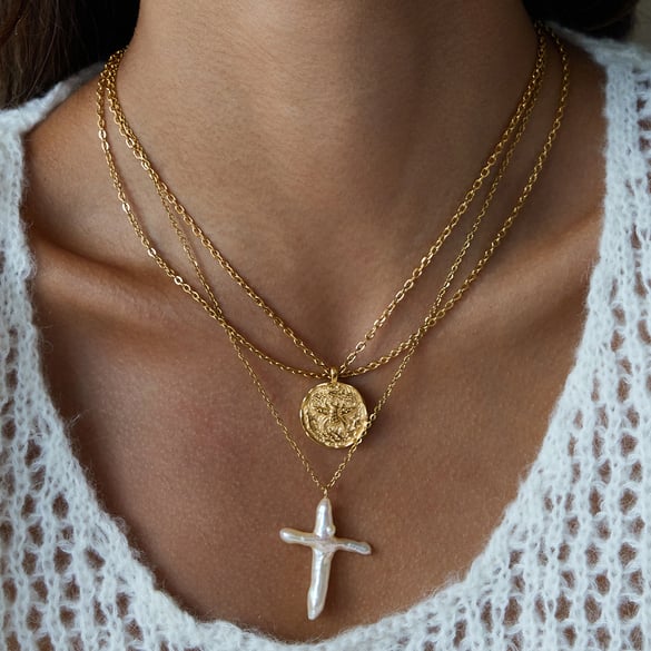 1 Piece Elegant Cross Stainless Steel Gold Color Pearl Women's Pendant Necklaces 2