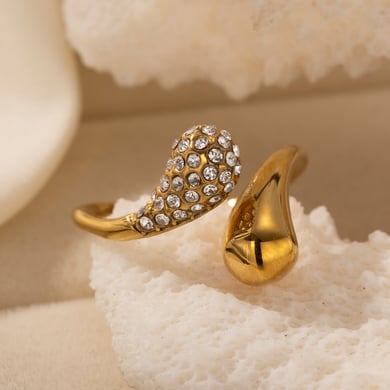 Anillo de circonita de color dorado y acero inoxidable con forma de línea de 1 pieza h5 Imagen3