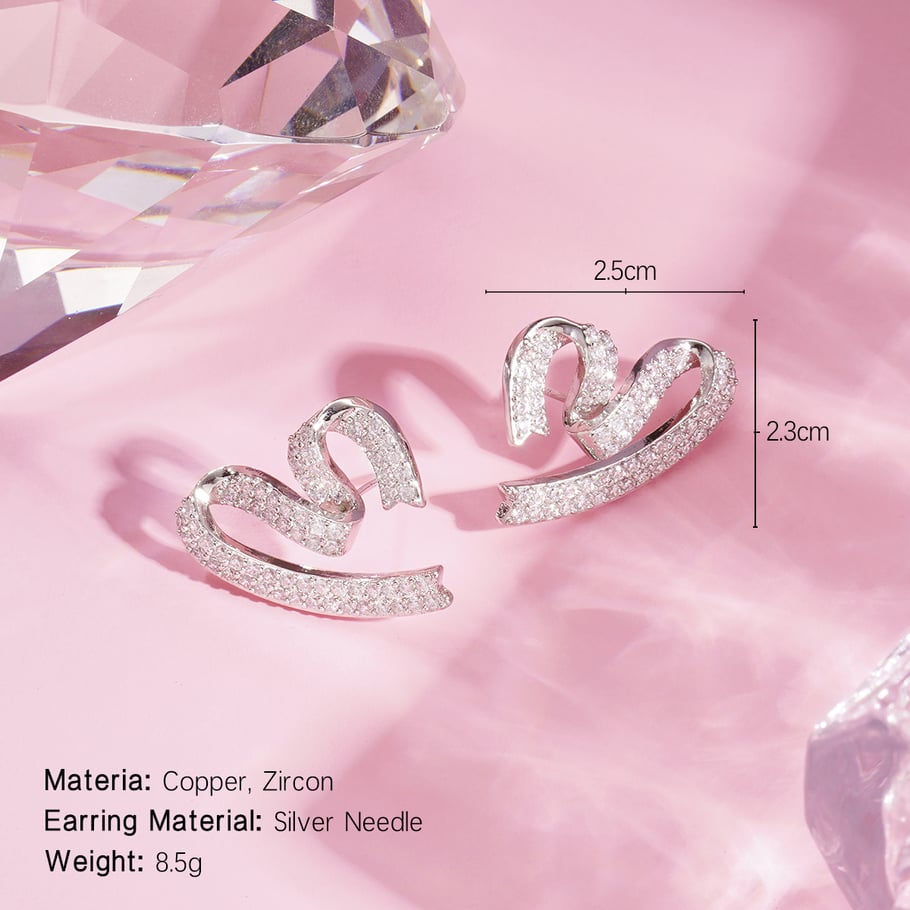 1 Pair Festive Series Sweet Heart Copper Stud Earrings 