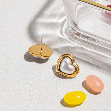 1 par de hermosos pendientes de botón de acero inoxidable en forma de corazón para mujer, color dorado h5 Imagen6