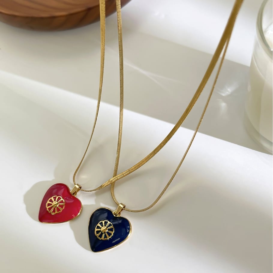 1 Piece Enamel Heart Stainless Steel Gold Color Pendant Necklace Picture4