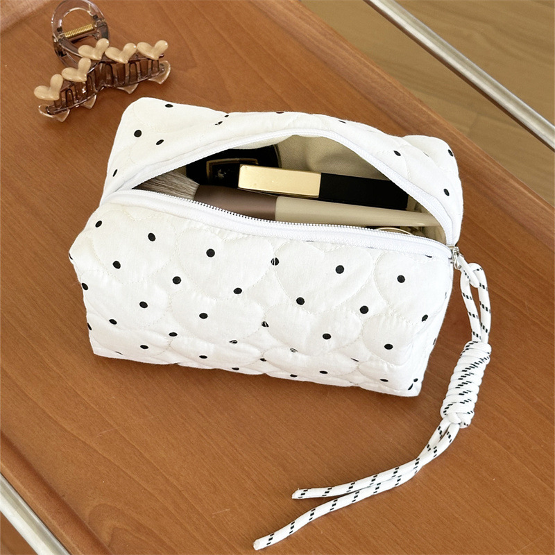 1 pezzo di borsa per il trucco da donna con graziosi pois della serie Simple 
