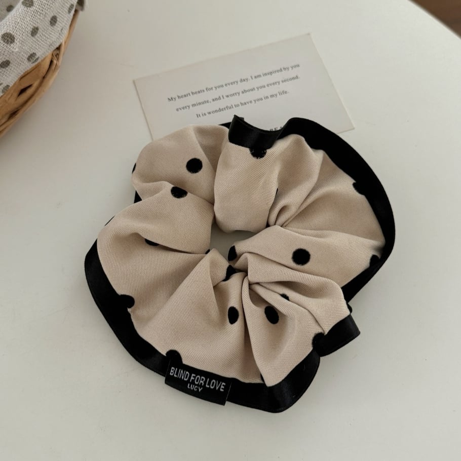 1 Piece Simple Series Retro Polka Dots Fabric Women's Scrunchies