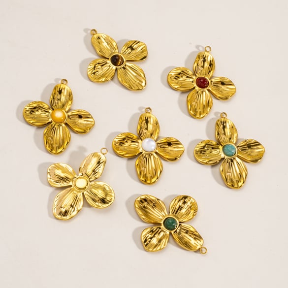 1 Piece  Sweet Flower Stainless Steel   Gold Color  Women's Pendants