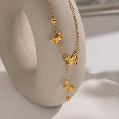 1 Stück elegante Halskette mit Schmetterlingsanhänger aus Edelstahl in Goldfarbe h5 Bild4