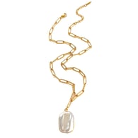 Gold Square Pearl Necklace Picture2