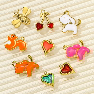 1 colgante de acero inoxidable dorado con diseño de cachorro vívido para mujer h5 Imagen5