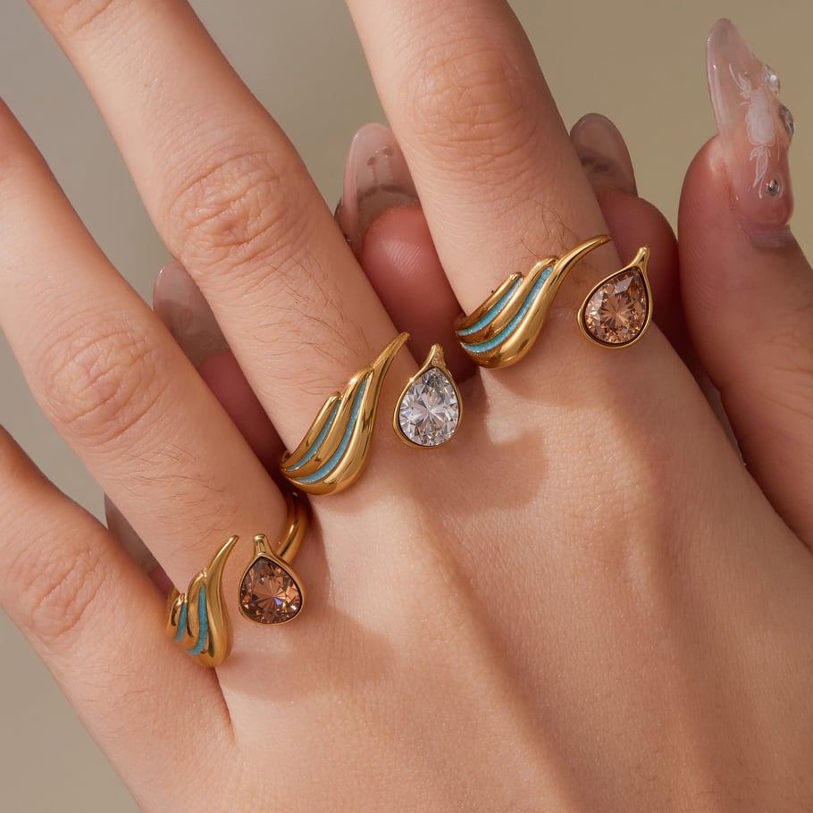 1 Piece Elegant Wings Stainless Steel Gold Color Zircon Women's Gemstone Rings Picture3
