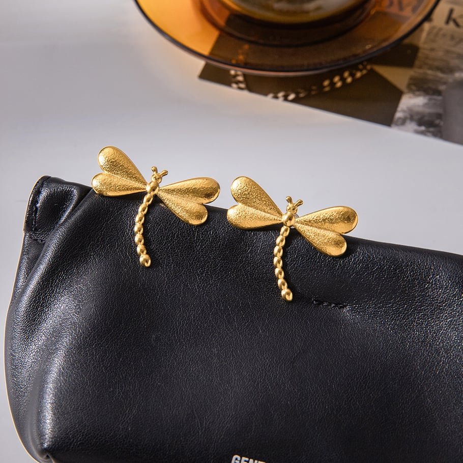 1 par de hermosos pendientes de botón de libélula de acero inoxidable color dorado para mujer Imagen5