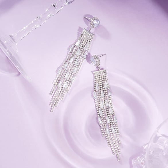 1 Pair Festive Series Tassel Dangle Earrings