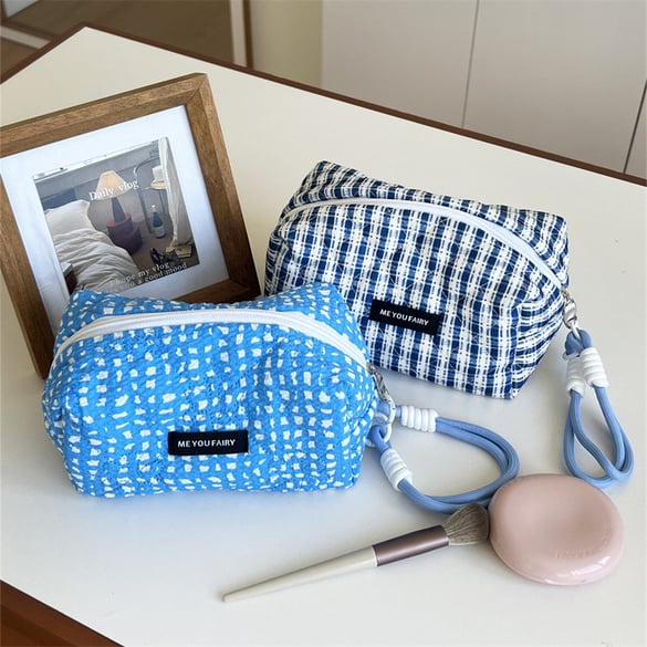 1 pezzo di pochette per il trucco da donna a quadretti blu chiaro 2