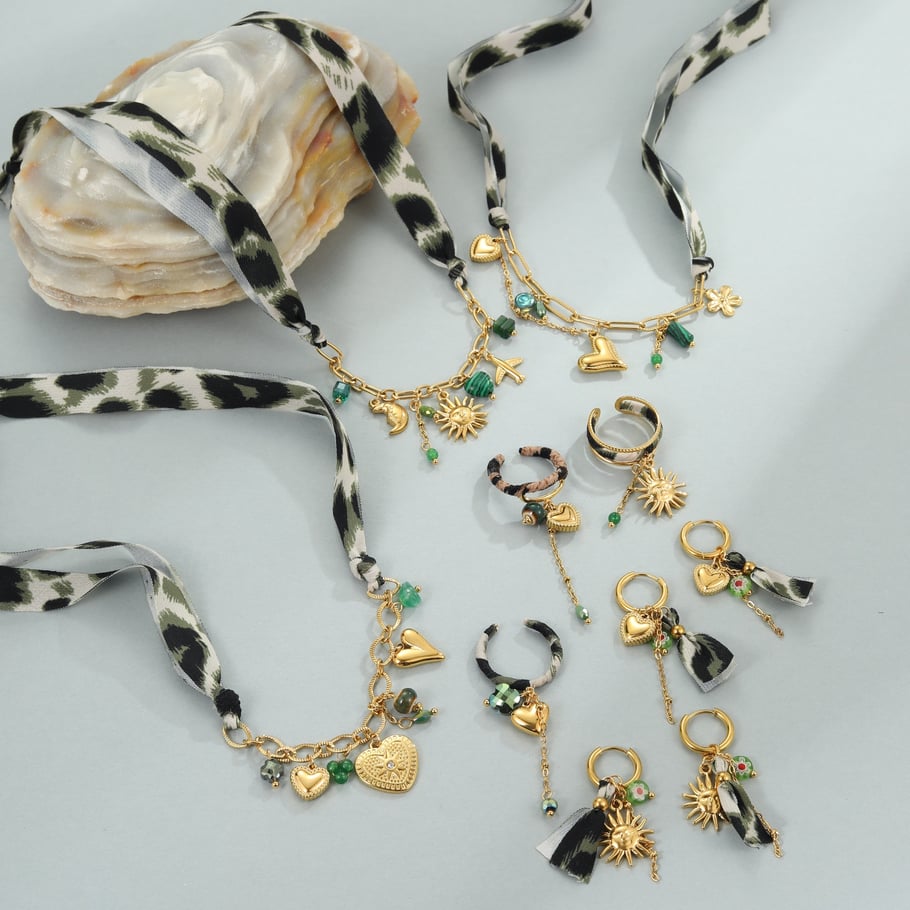 1 collar con colgante de corazón irregular de acero inoxidable color dorado para mujer Imagen4