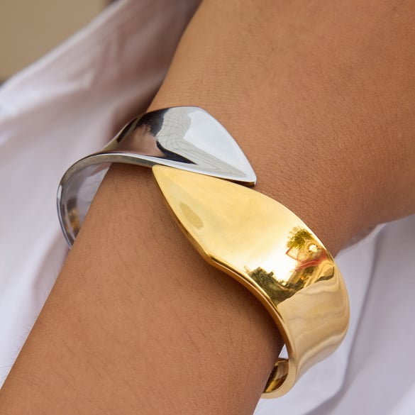 1 pieza de brazaletes de acero inoxidable para mujer en colores dorado y plateado mixtos