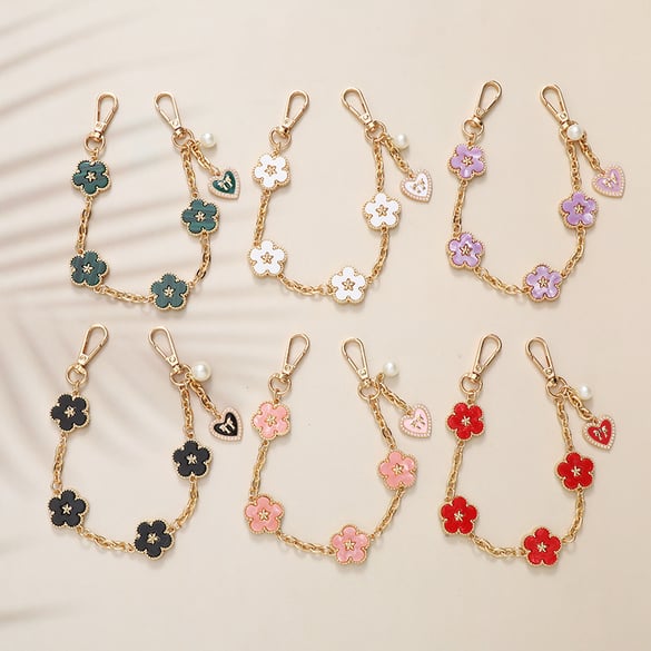 1 cadena metálica para teléfono con diseño de flores dulces 2