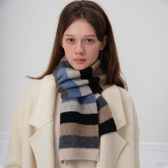 1 Stück Vogue Strip Polyester Damen Winterschals 2