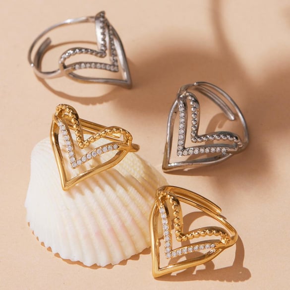 1 Piece Luxurious Heart Stainless Steel Gold Color Zircon Women's Gemstone Rings 2