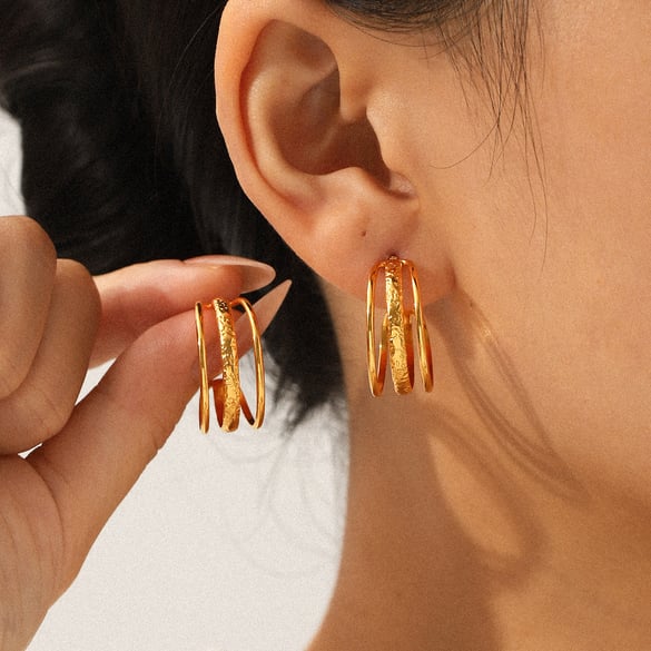 1 Pair C-shape Hollowed-out Stainless Steel Gold Color Hoop Earrings 2