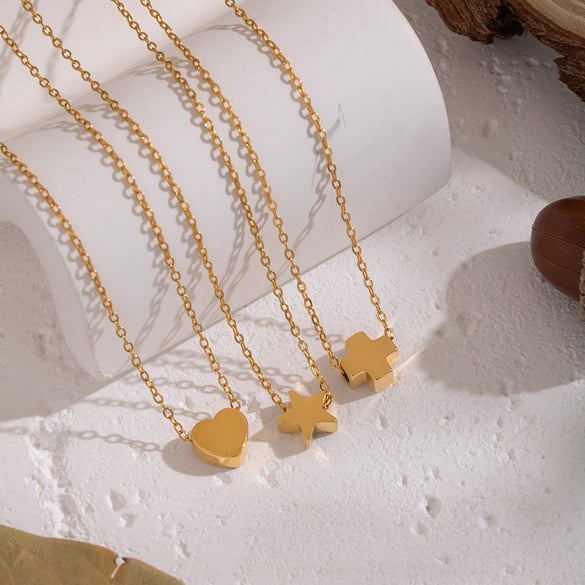 Collana con ciondolo a forma di cuore e stella in acciaio inossidabile color oro, 1 pezzo