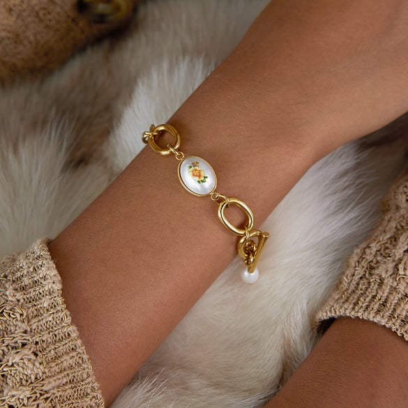 Pulsera de cadena de acero inoxidable color dorado con diseño de flores retro para mujer, 1 pieza 2