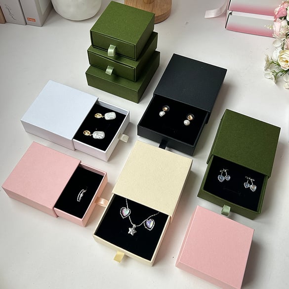 1 Piece Solid Color Paper Jewelry Box 2