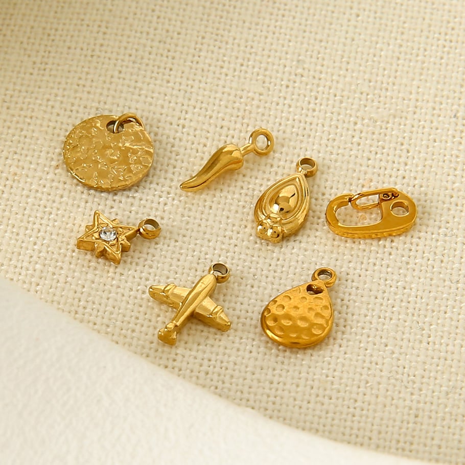 1 Piece Retro Devil's Eye Heart Animal Stainless Steel  Gold Color Women's Pendants Picture4